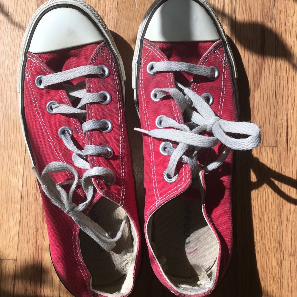 Red converse
